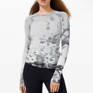 Lululemon Swiftly Tech Long
Sleeve 2 Shibori Stripe Graphite Grey 10